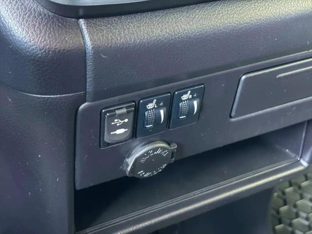 2017 Toyota Sienna SE 8 Passenger