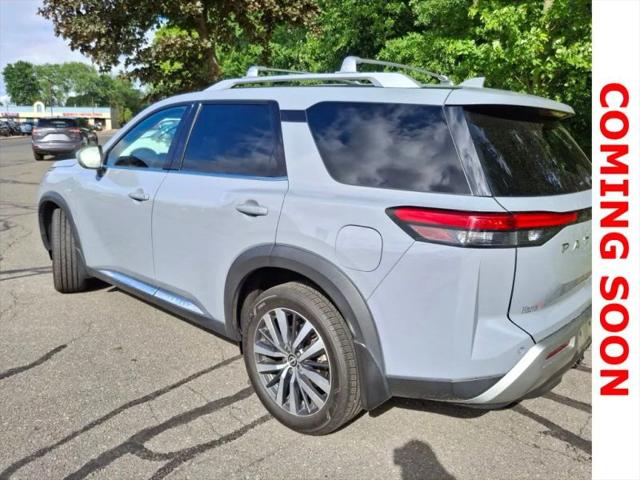 2022 Nissan Pathfinder Platinum 4WD