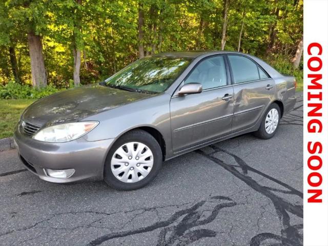 2005 Toyota Camry LE for sale in Enfield, CT