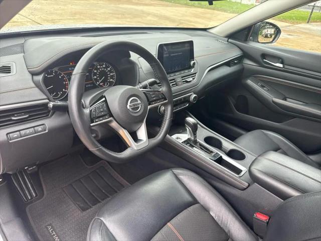 2021 Nissan Altima SR FWD
