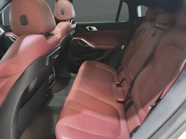 2022 BMW X6 xDrive40i