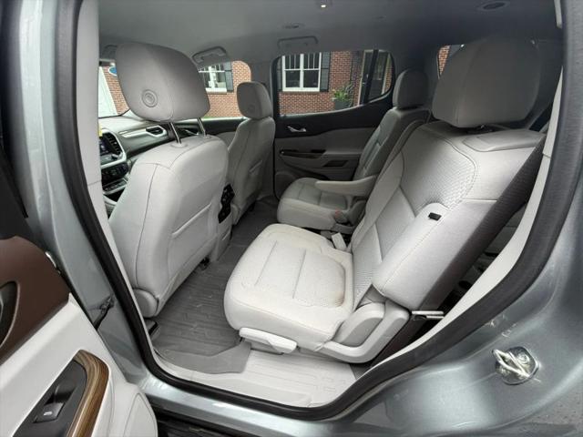 2023 GMC Acadia FWD SLE