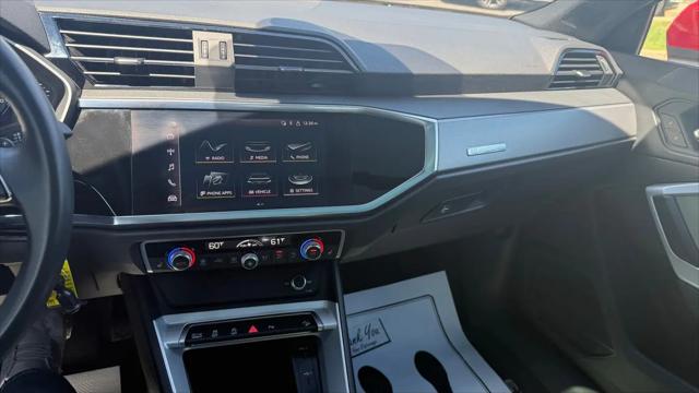 2022 Audi Q3 Premium 45 TFSI S line quattro Tiptronic