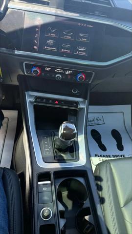 2022 Audi Q3 Premium 45 TFSI S line quattro Tiptronic