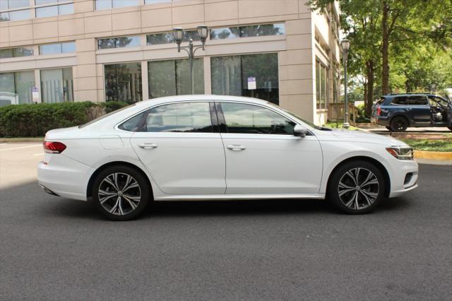 2022 Volkswagen Passat 2.0T SE