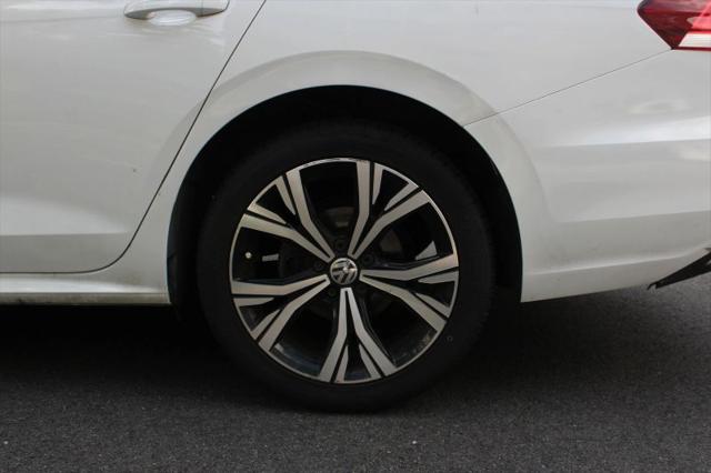 2022 Volkswagen Passat 2.0T SE