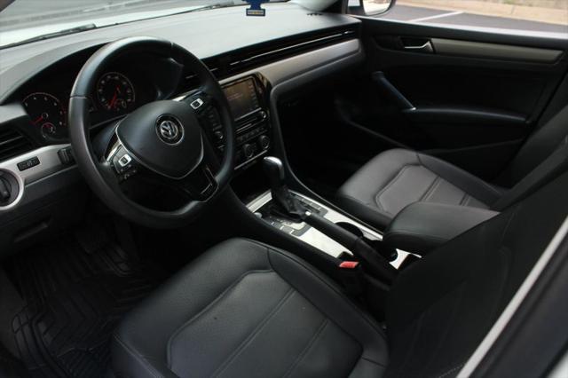 2022 Volkswagen Passat 2.0T SE