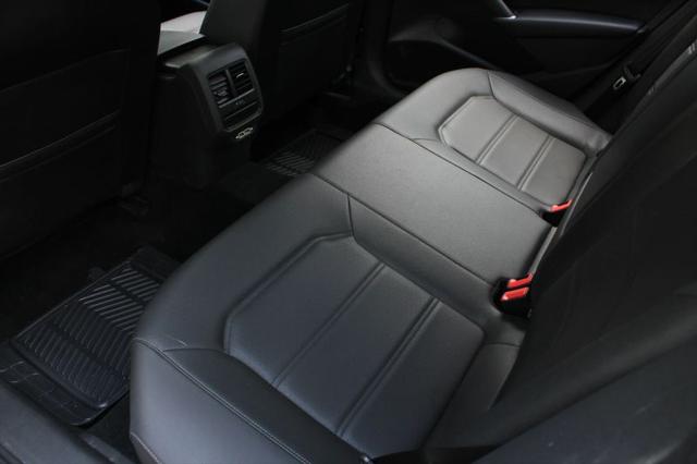2022 Volkswagen Passat 2.0T SE