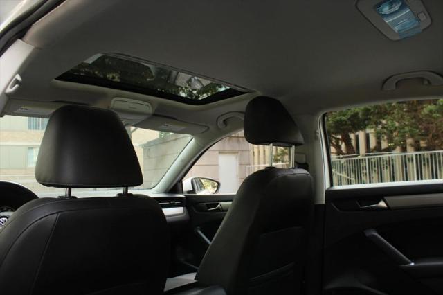 2022 Volkswagen Passat 2.0T SE