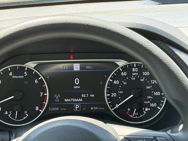 2024 Nissan Sentra SV Xtronic CVT