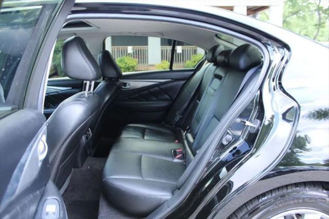 2015 INFINITI Q50 Premium