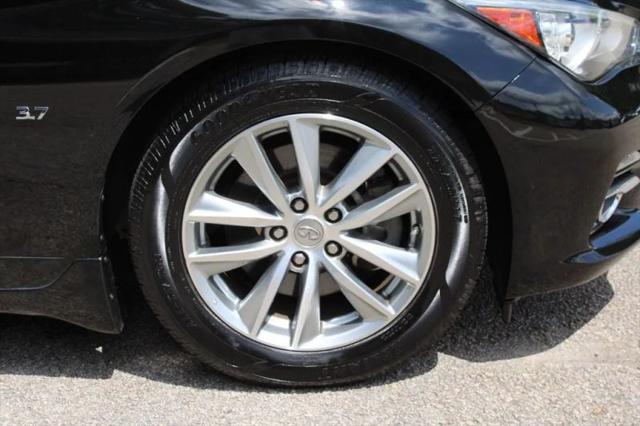 2015 INFINITI Q50 Premium