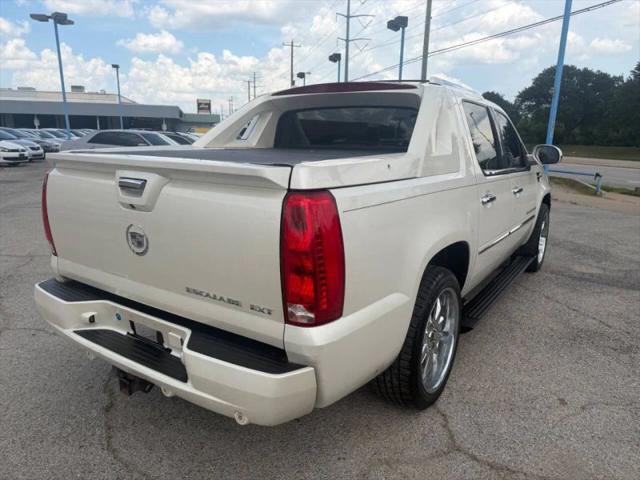 2007 Cadillac Escalade EXT Standard