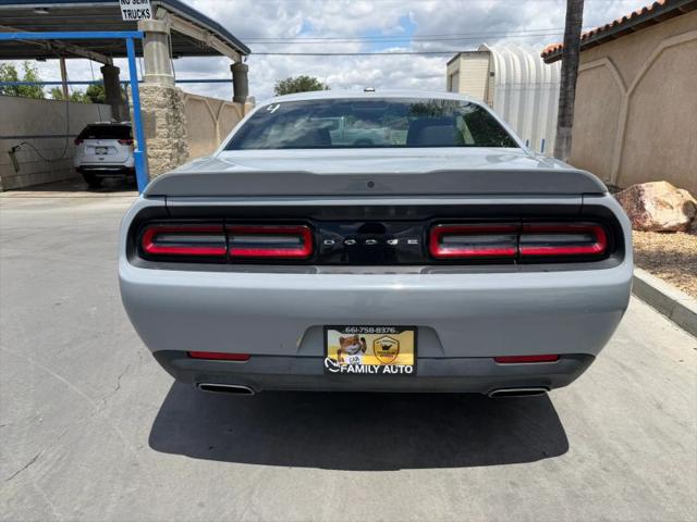 2022 Dodge Challenger SXT