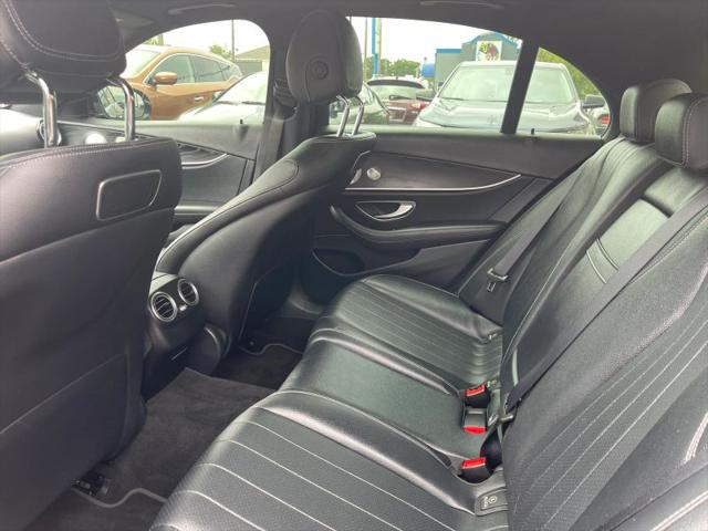 2018 Mercedes-Benz E-CLASS E 300 E 300