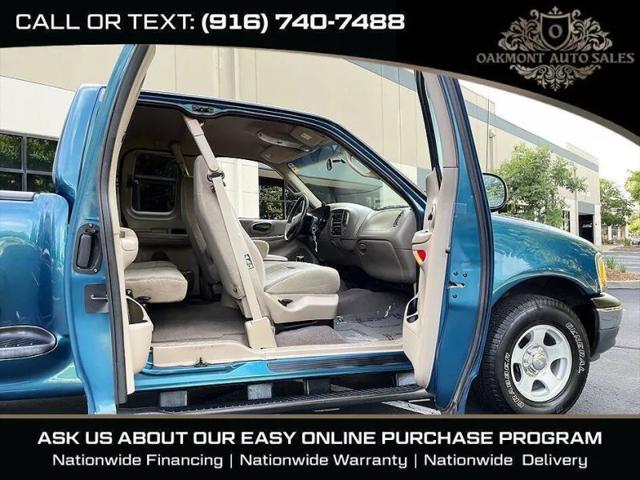 2000 Ford F-150 Base