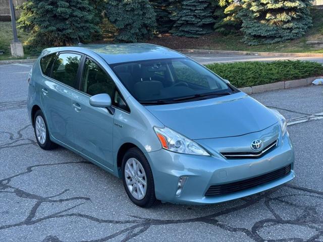 2013 Toyota Prius v Three