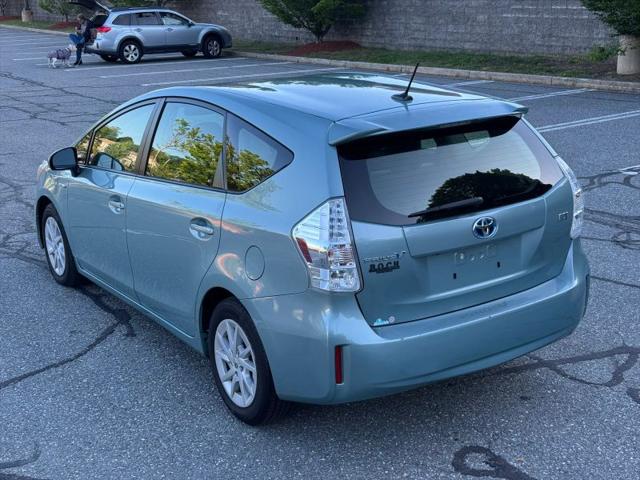 2013 Toyota Prius v Three