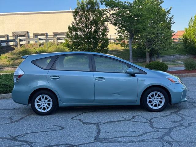2013 Toyota Prius v Three