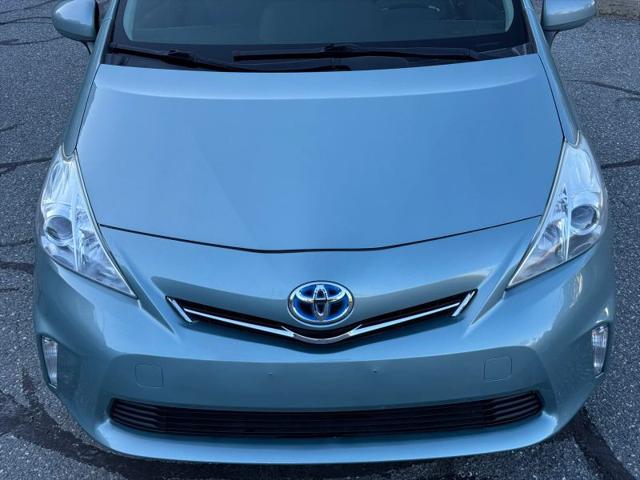 2013 Toyota Prius v Three