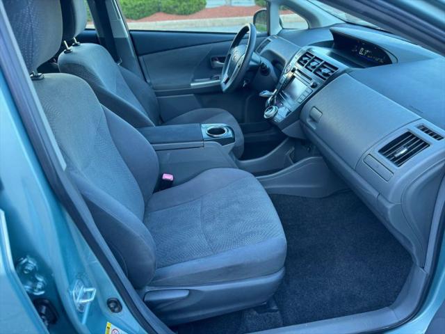 2013 Toyota Prius v Three