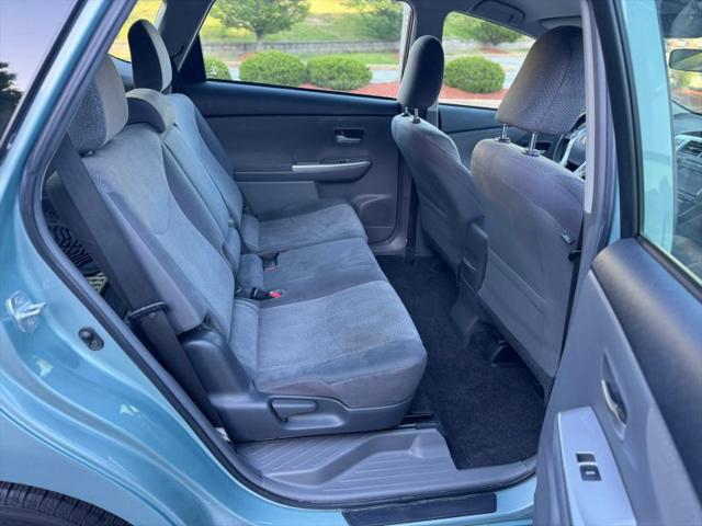 2013 Toyota Prius v Three