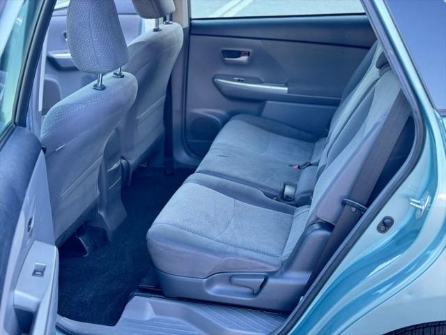 2013 Toyota Prius v Three