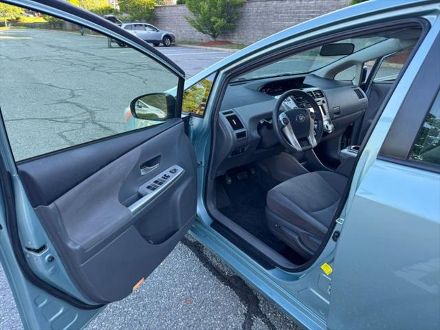 2013 Toyota Prius v Three