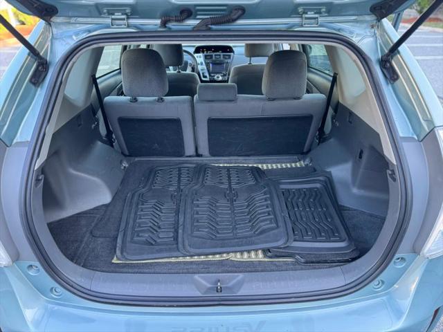2013 Toyota Prius v Three