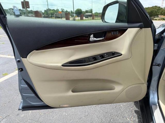 2016 INFINITI QX50 Base