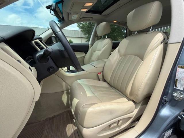 2016 INFINITI QX50 Base