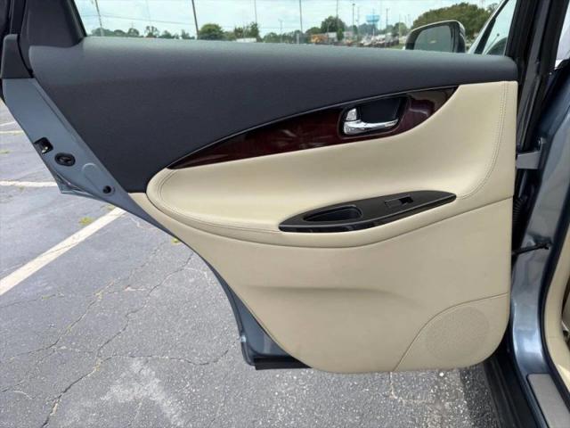 2016 INFINITI QX50 Base