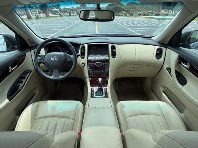 2016 INFINITI QX50 Base