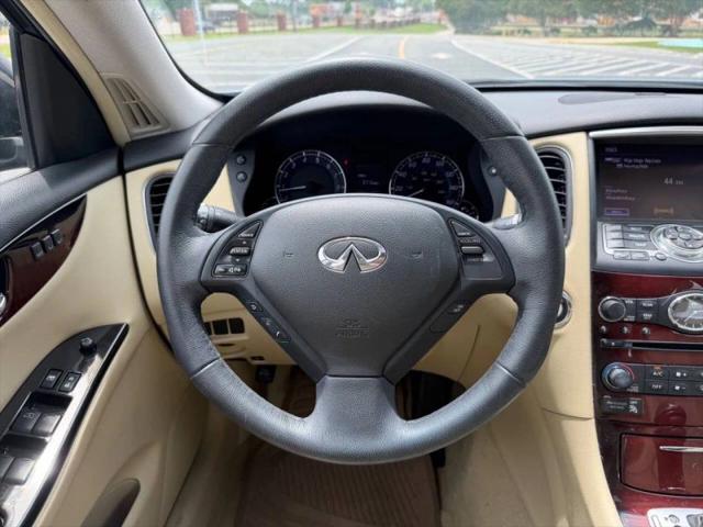 2016 INFINITI QX50 Base
