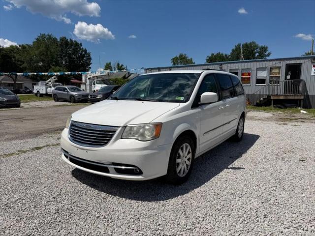 2013 Chrysler Town & Country Touring