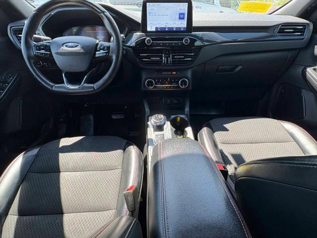 2023 Ford Escape ST-Line Select