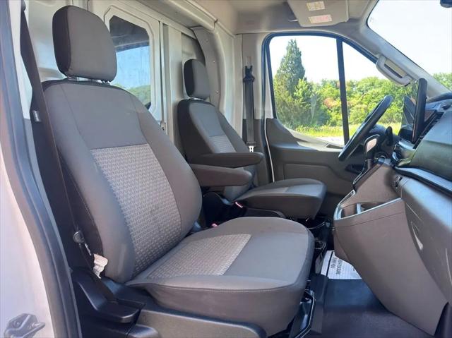 2022 Ford Transit Cutaway T-350