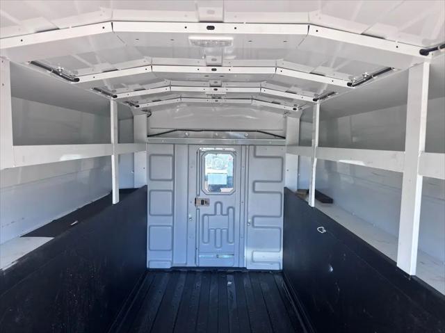2022 Ford Transit Cutaway T-350