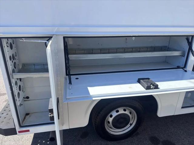 2022 Ford Transit Cutaway T-350