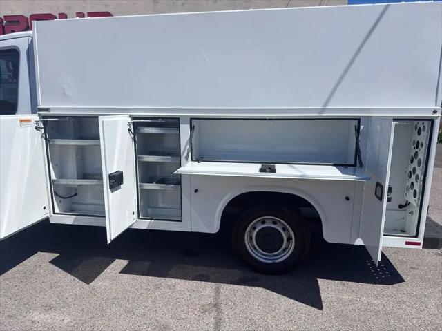 2022 Ford Transit Cutaway T-350