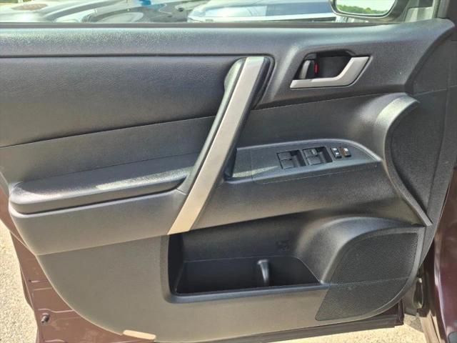 2012 Toyota Highlander SE V6