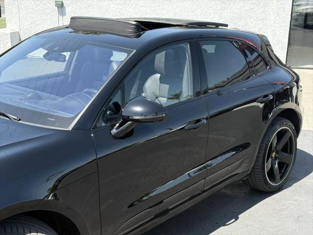 2020 Porsche Macan Turbo