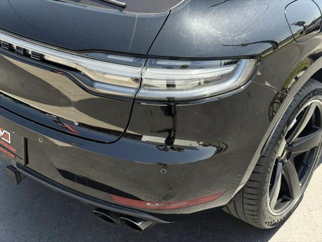 2020 Porsche Macan Turbo