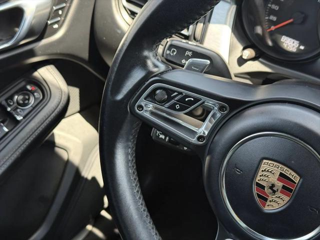 2020 Porsche Macan Turbo