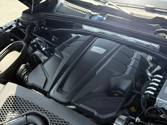 2020 Porsche Macan Turbo