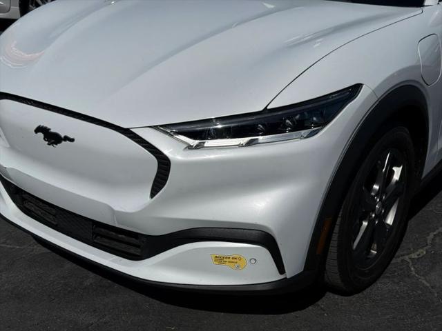 2022 Ford Mustang Mach-E Select