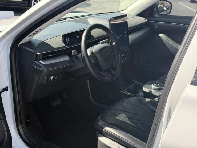 2022 Ford Mustang Mach-E Select