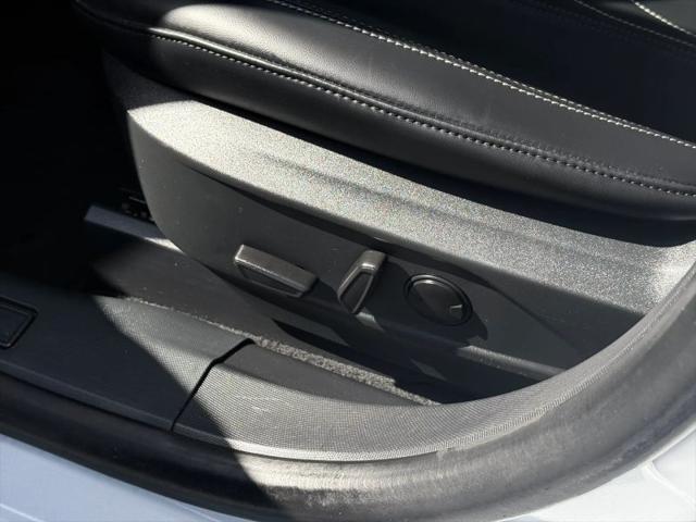 2022 Ford Mustang Mach-E Select