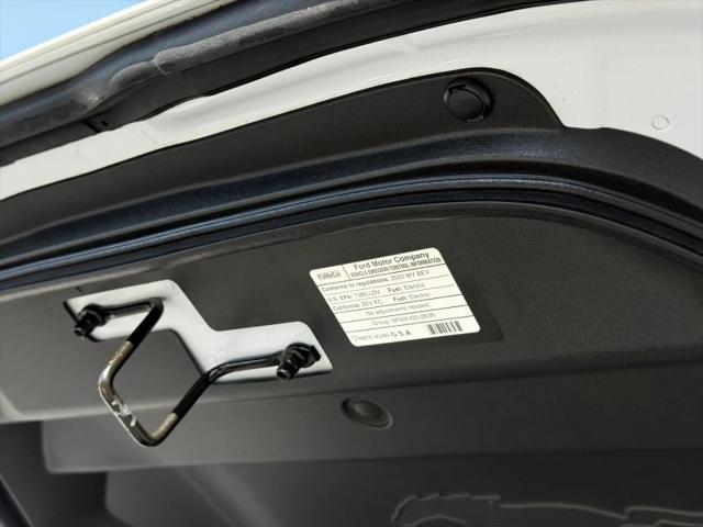 2022 Ford Mustang Mach-E Select