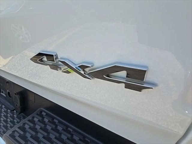 2025 Ram 1500 Laramie Crew Cab 4x4 5'7" Box